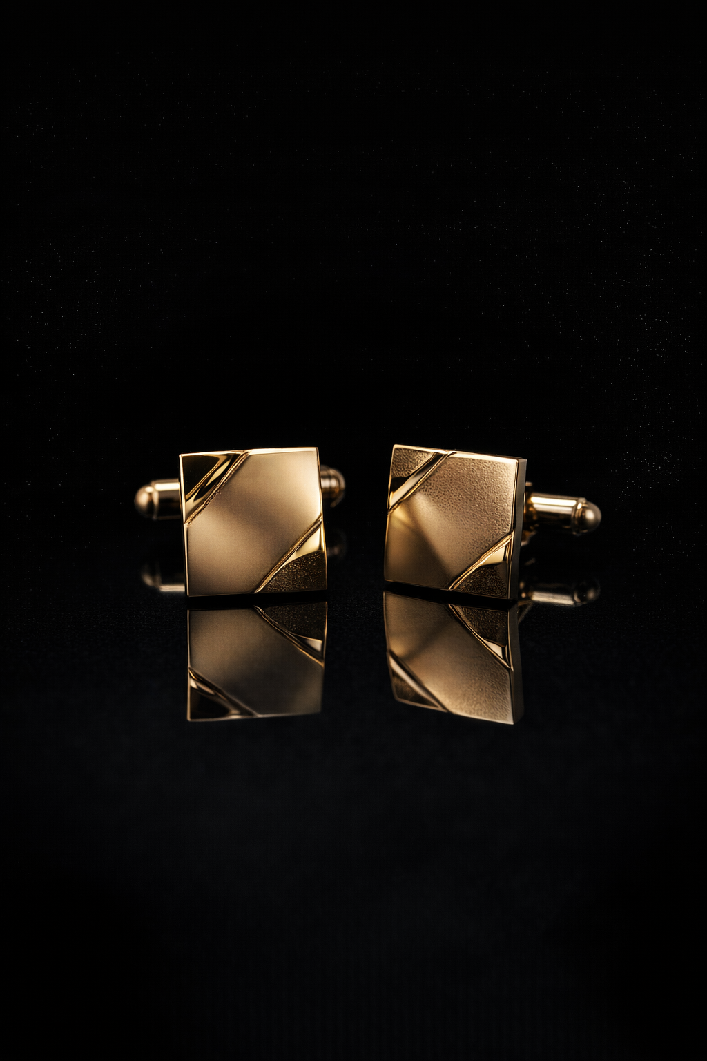 Cufflink - IX