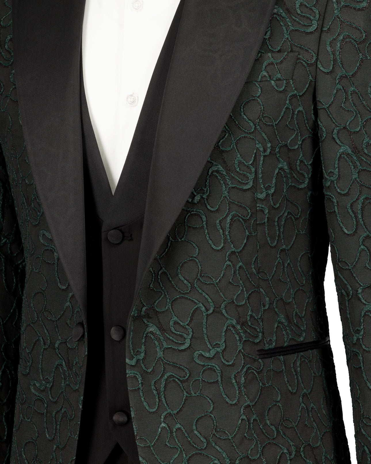 Agrifoglio Ceremony Suit by URBBANA – Bold Design, Classic Craftsmanship