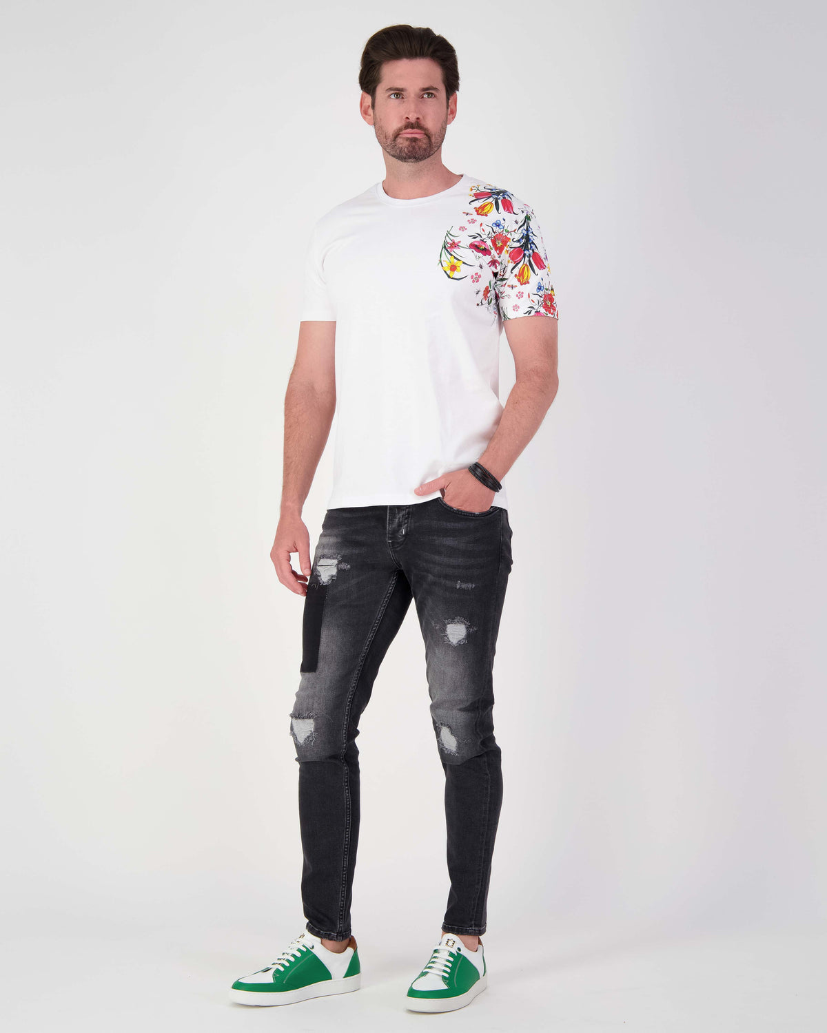URBBANA classic gentleman's T-shirt.