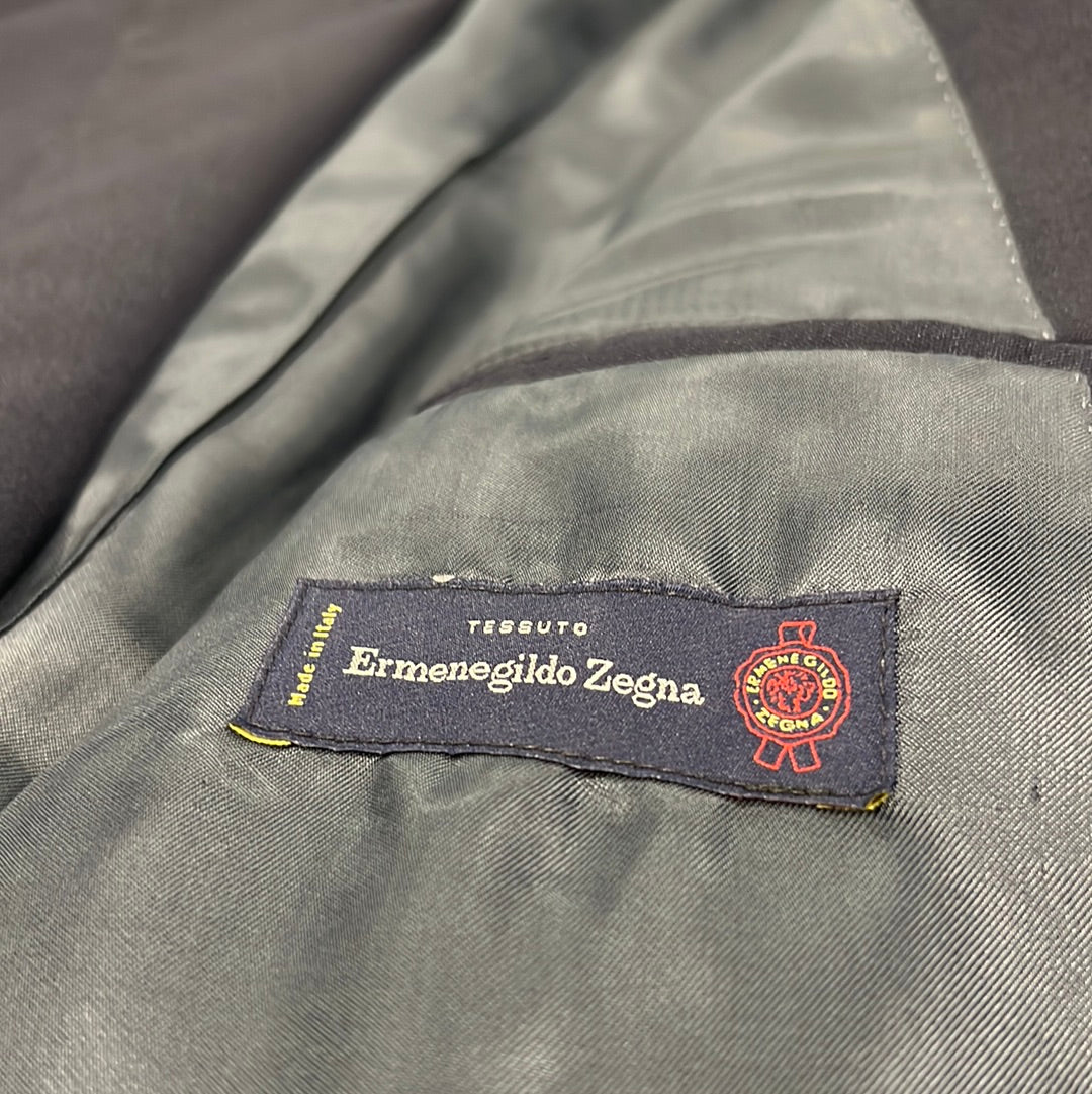 URBBANA Federico dark-navy Zegna-cloth suit.