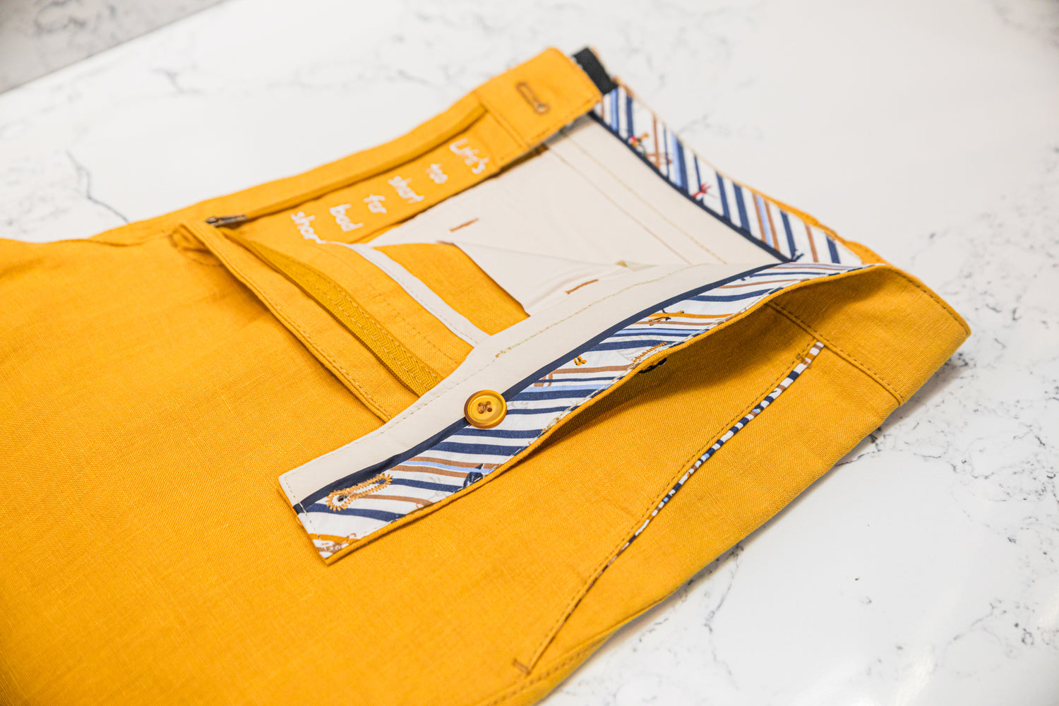 The Nuno Linen Shorts - Yellow - by Urbbana