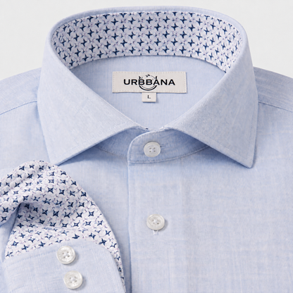 The Byblos linen shirt in blue – URBBANA neck label, collar and cuff detail