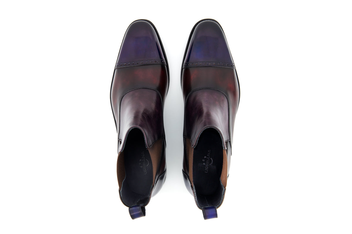 URBBANA handcrafted leather boots.