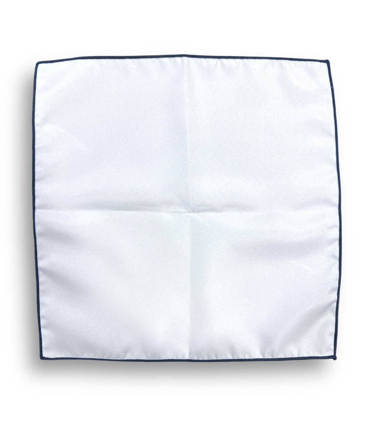 URBBANA white pocket square with navy trim.